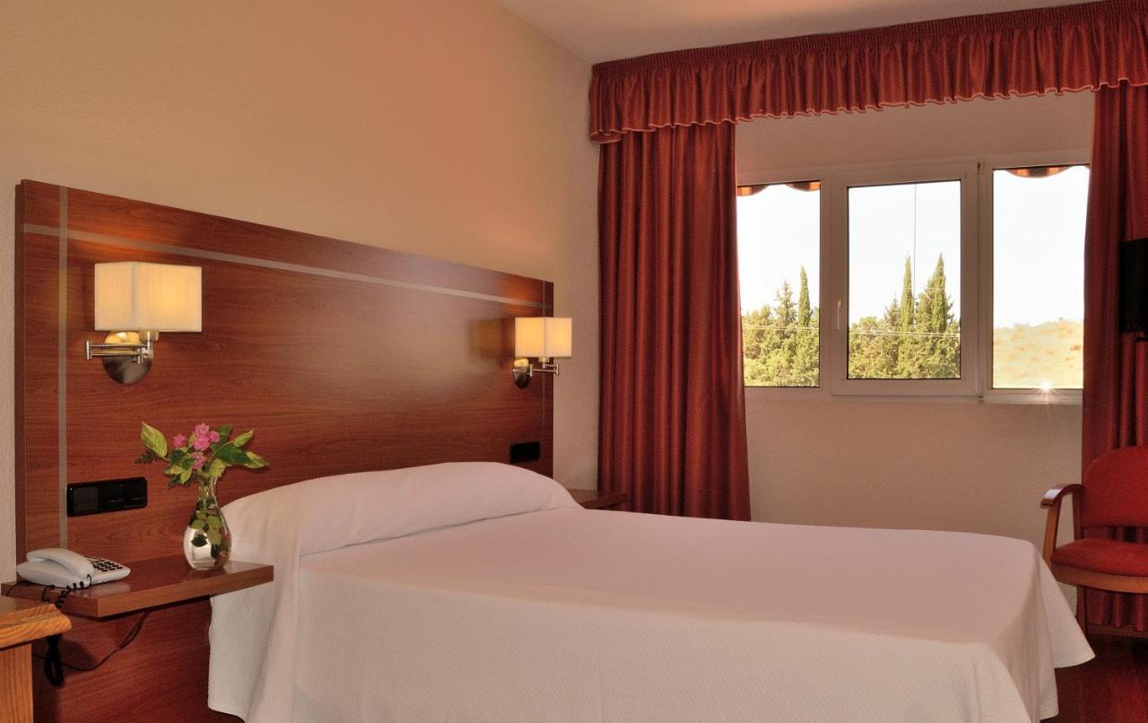 Hotel Mari Carmen Guadix Buitenkant foto