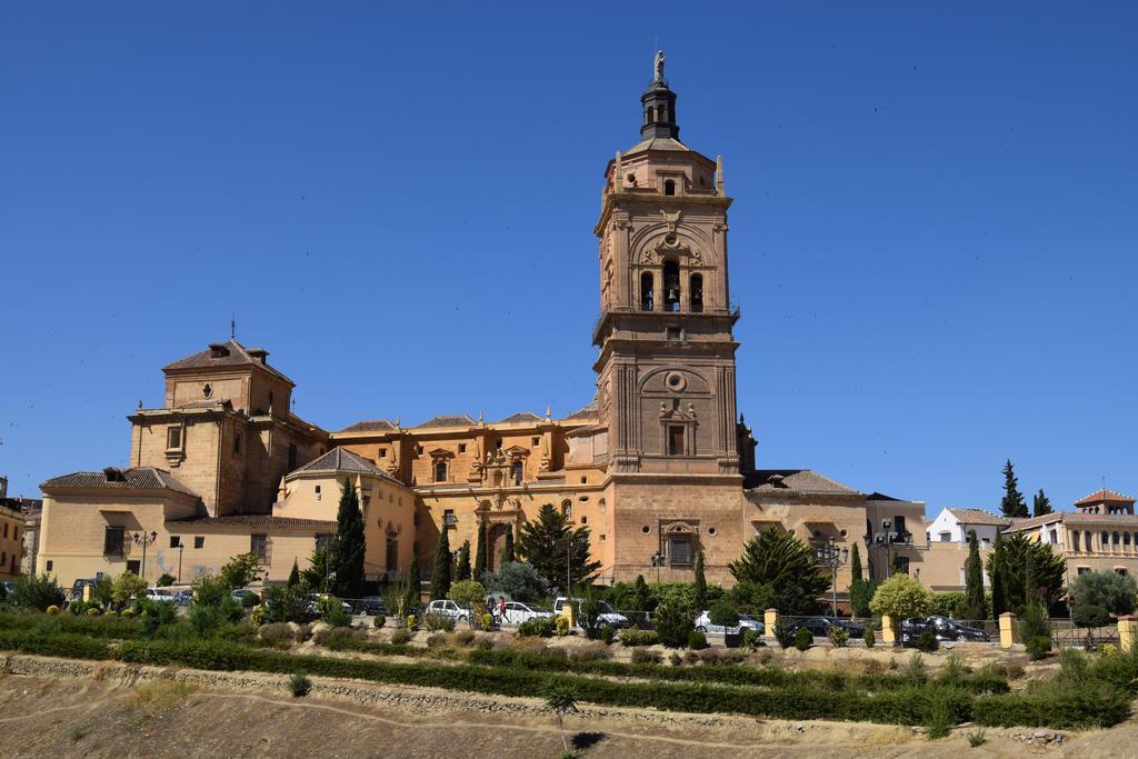 Hotel Mari Carmen Guadix Buitenkant foto