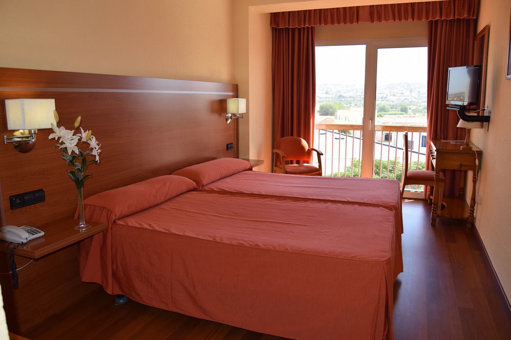 Hotel Mari Carmen Guadix Buitenkant foto
