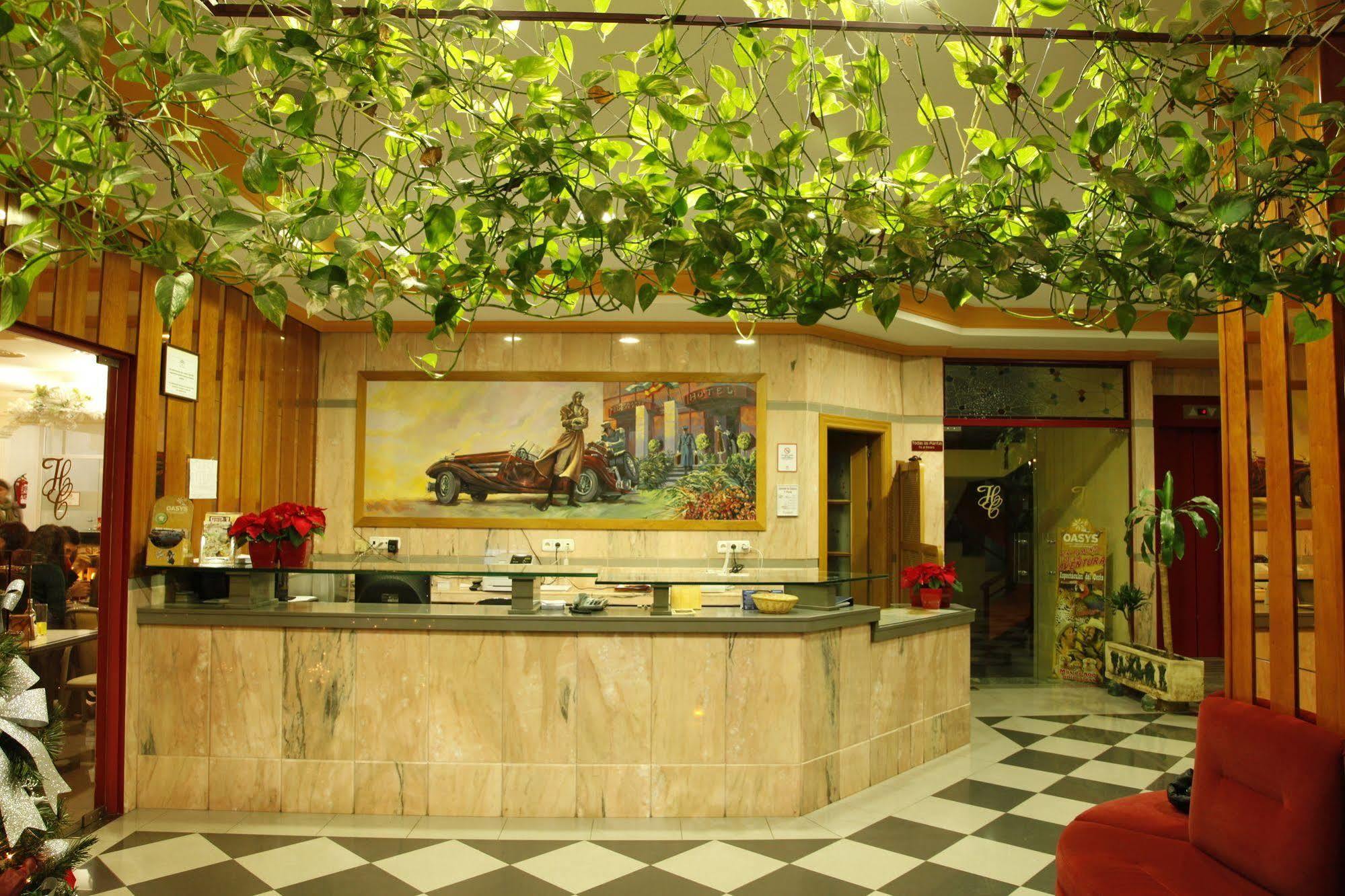 Hotel Mari Carmen Guadix Buitenkant foto